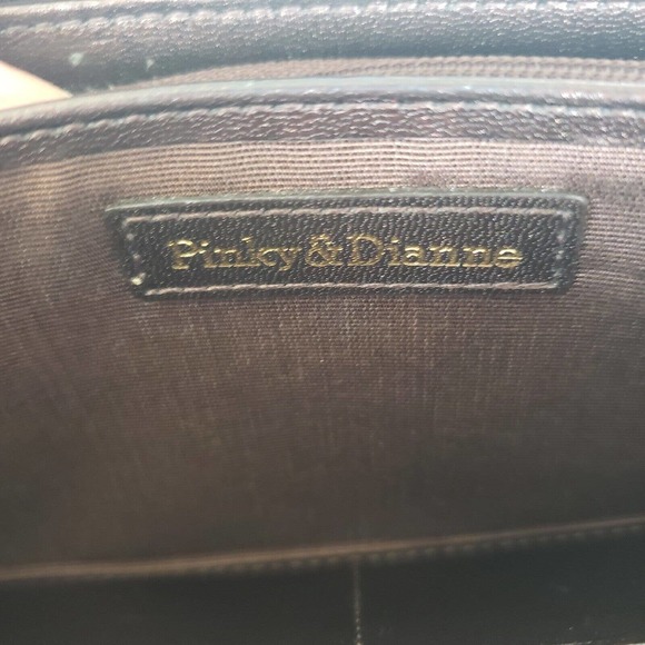 Pinky & Dianne Signature Patent Leather Zip Around Large Clutch Brown Distress - Picture 6 of 12